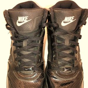 Nike Mens Air Prestige III High SI Sneakers Black